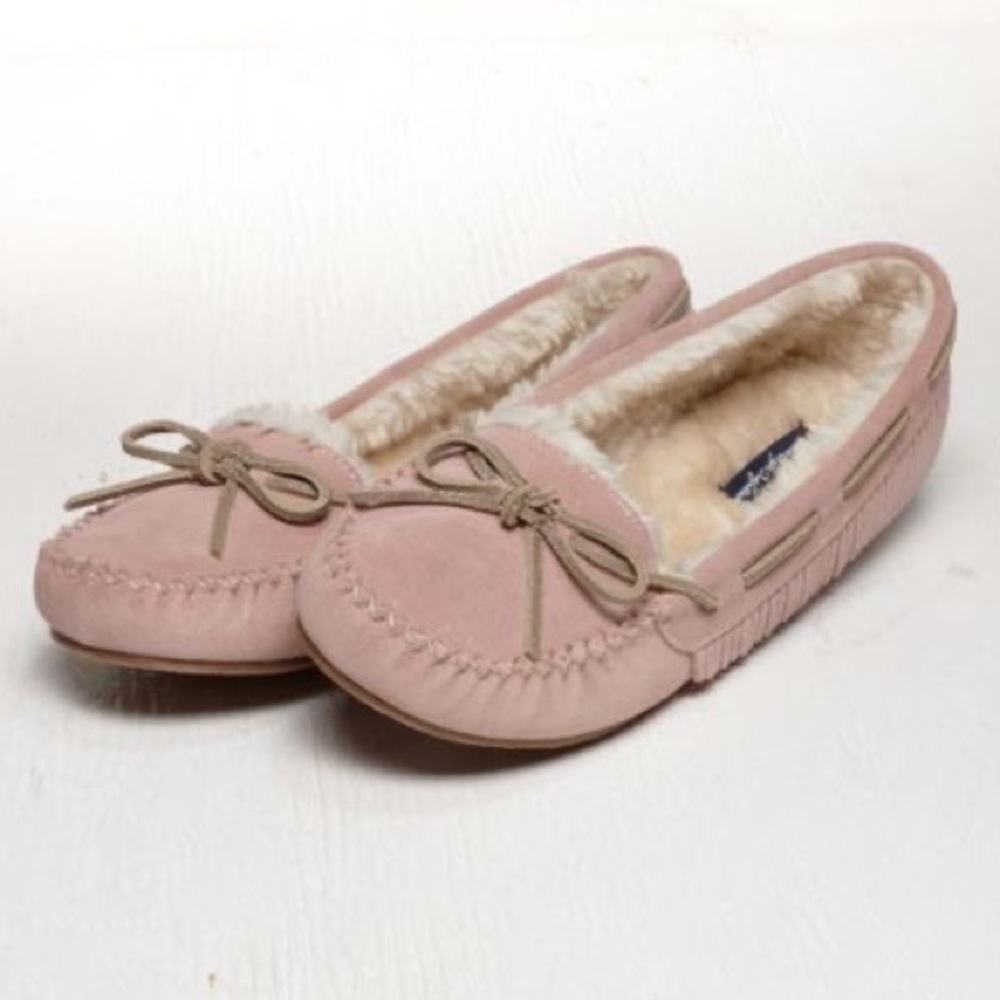 American Eagle baby pink Moccasins size 9
